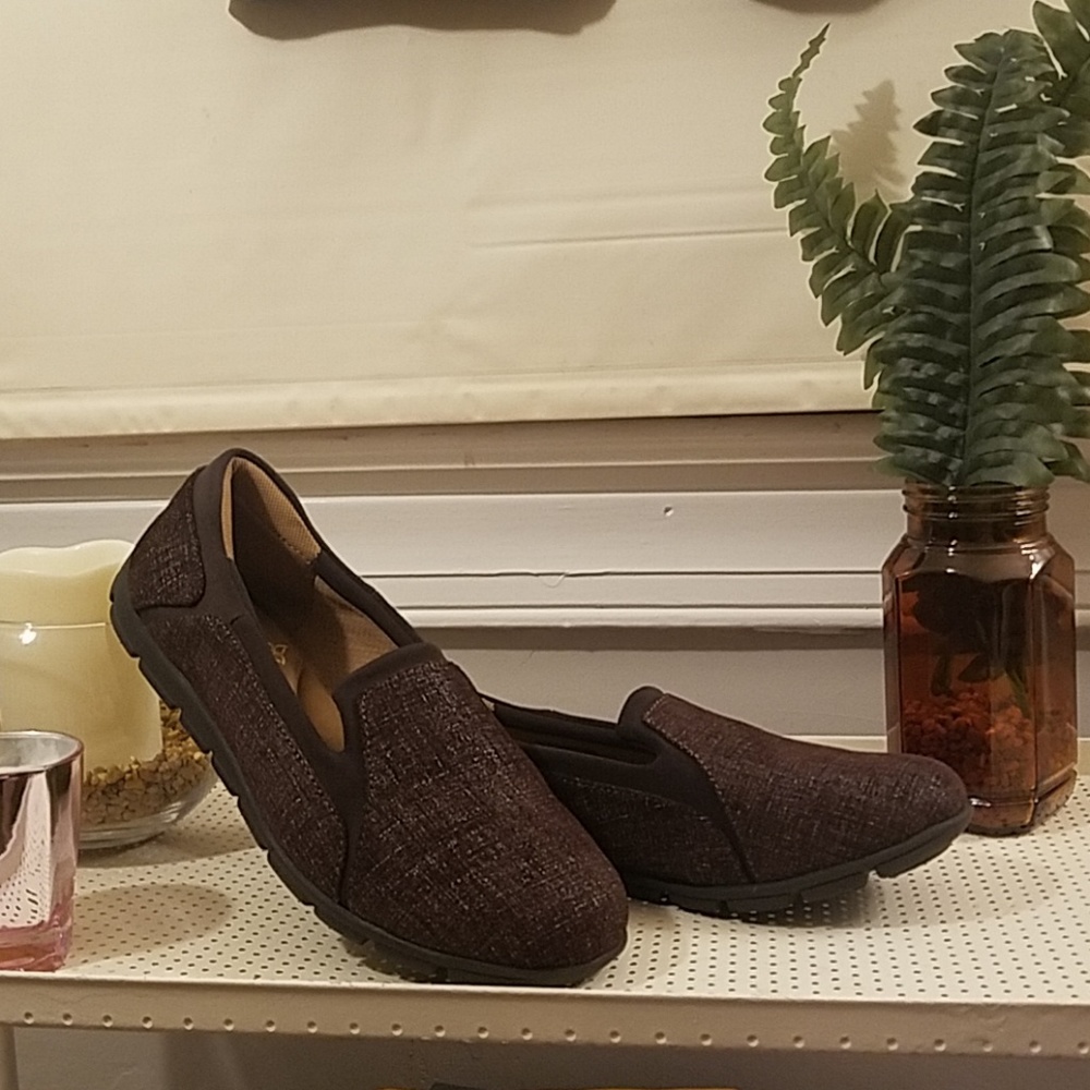 Comfortiva Pillowtop Memory Foam Brown slipons